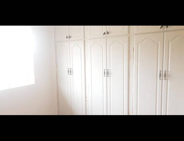 2 BEDROOM APARTMENT FOR SALE IN OVERPORT